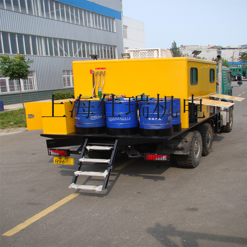 越野底盘润滑加注车